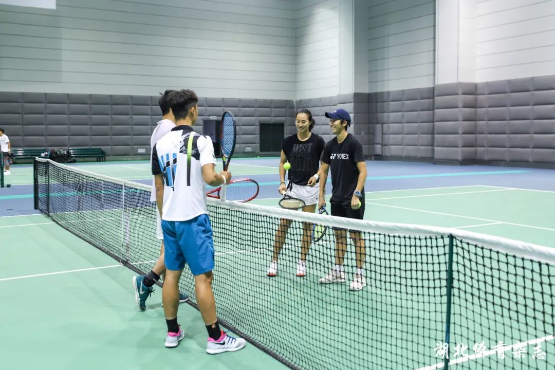 里亚在狭窄 里亚在狭窄