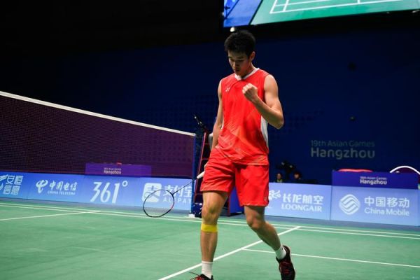 更引发了球 更引发了球