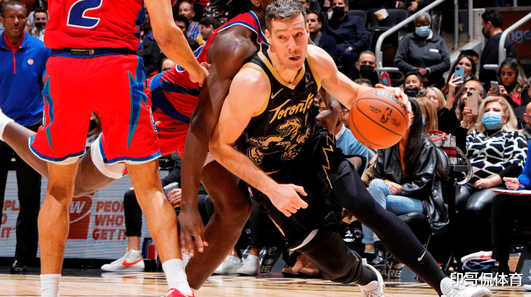 库里的伤情 库里的伤情